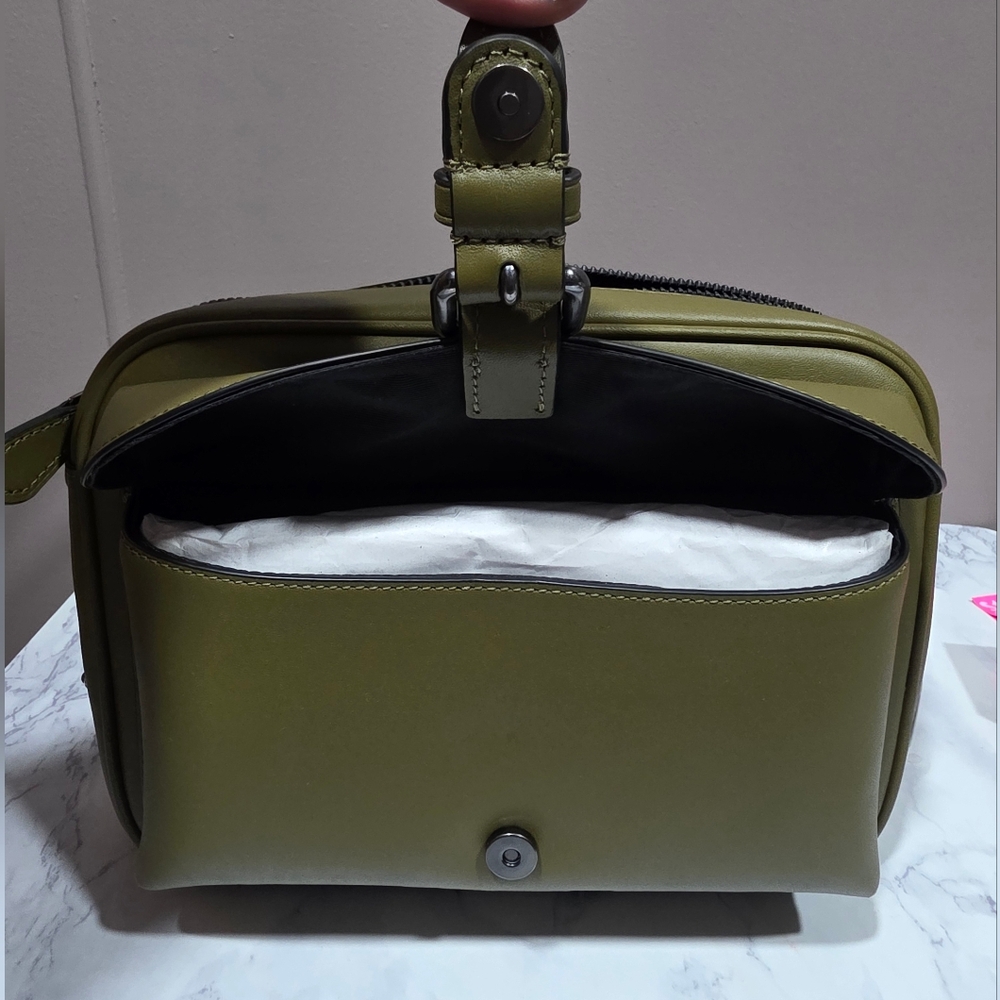 NWT COACH Olive Green Leather Crossbody Bag - Picture 9 of 12
